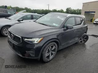 ✅ 2024 Volvo XC40 Core Bright Theme • VIN: YV4L12UK5R2336792 • Lot: 60848195. Listed on Copart with 21,733 mi. Free auction sales archive from the USA and detailed vehicle history report at DreamBid. Image 1.