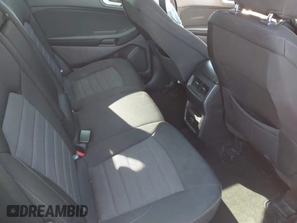 ✅ 2017 Ford Edge SE • VIN: 2FMPK4G90HBB70904 • Lot: 43380602. Wystawiony na IAAI z przebiegiem 115 302 mil. Bezpłatny archiwum sprzedaży aukcyjnych z USA i szczegółowy raport historii pojazdu na DreamBid. Zdjęcie 8.