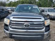 ✅ 2017 Toyota Tundra SR • VIN: 5TFRM5F11HX121776 • Lot: 80626825. Listed on Copart with 222,043 mi. Free auction sales archive from the USA and detailed vehicle history report at DreamBid. Image 5.