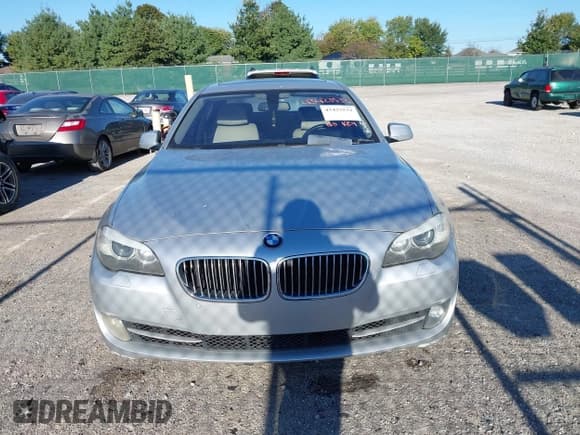 ✅ 2013 BMW 5 Series 535i • VIN: WBAFR7C59DC822829 • Lot: 43423532. Wystawiony na IAAI z przebiegiem 151 583 mil. Bezpłatny archiwum sprzedaży aukcyjnych z USA i szczegółowy raport historii pojazdu na DreamBid. Zdjęcie 12.
