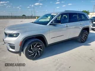 2022 Jeep Grand Cherokee Limited with VIN 1C4RJGBG2N8630845, listed as a Copart auction lot 60683005 with 31,396 mi miles and Clean title. Bid and sale history available at DreamBid. Image 1.