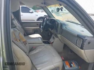 ✅ 2001 Chevrolet Suburban LT • VIN: 3GNEC16TX1G186428 • Лот: 42175951. Опубликован ранее на IAAI с пробегом 366 622 миль. Бесплатный доступ к архиву аукционных продаж из США и подробный отчёт об истории автомобиля на DreamBid. Изображение 5.