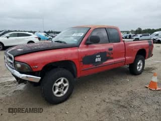 ✅ 1997 Dodge Dakota • VIN: 1B7GG23Y8VS260794 • Lot: 87089194. Wystawiony na Copart z przebiegiem 282 453 mil. Bezpłatny archiwum sprzedaży aukcyjnych z USA i szczegółowy raport historii pojazdu na DreamBid. Zdjęcie 1.