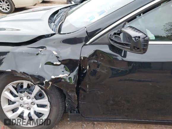 ✅ 2017 Nissan Altima SV • VIN: 1N4AL3AP5HC159766 • Lot: 43513579. Listed on IAAI with 121,914 mi. Free auction sales archive from the USA and detailed vehicle history report at DreamBid. Image 6.