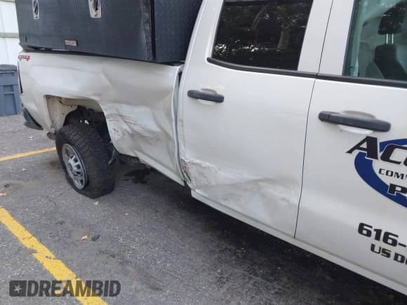 2019 Chevrolet Silverado 2500HD Work Truck z VIN 2GC2KREG1K1180903, wystawiony jako IAAI lot #42877345 z przebiegiem 97 028 mil mil oraz . Historia ofert i sprzedaży dostępna na DreamBid. Obrazek 18.