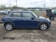 ✅ 2015 MINI Hardtop 4 Door • VIN: WMWXS5C54FT828442 • Lot: 42036692. Listed on IAAI with 88,224 mi. Free auction sales archive from the USA and detailed vehicle history report at DreamBid. Image 14.