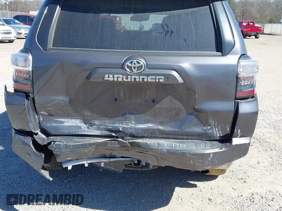 ✅ 2022 Toyota 4Runner SR5 Premium • VIN: JTEFU5JR2N5269812 • Lot: 41674763. Listed on IAAI with 52,988 mi. Free auction sales archive from the USA and detailed vehicle history report at DreamBid. Image 6.