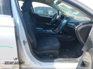 ✅ 2018 Ford Fusion SE • VIN: 3FA6P0H78JR123690 • Лот: 43343350. Опубликован ранее на IAAI с пробегом 123 821 миль. Бесплатный доступ к архиву аукционных продаж из США и подробный отчёт об истории автомобиля на DreamBid. Изображение 5.