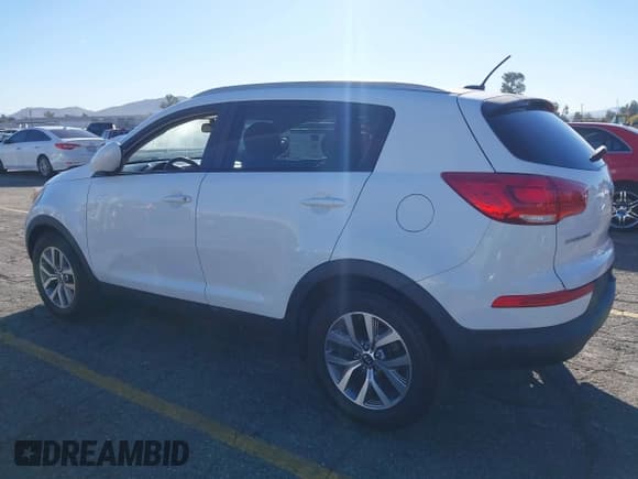 ✅ 2016 Kia Sportage LX • VIN: KNDPB3AC9G7802163 • Лот: 43919555. Опубликован ранее на IAAI с пробегом 134 337 миль. Бесплатный доступ к архиву аукционных продаж из США и подробный отчёт об истории автомобиля на DreamBid. Изображение 3.