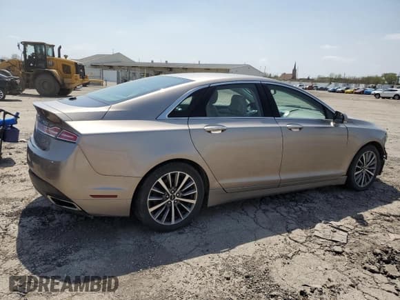 ✅ 2018 Lincoln MKZ Premiere • VIN: 3LN6L5B90JR601352 • Лот: 54317225. Опубликован ранее на Copart с пробегом 76 054 миль. Бесплатный доступ к архиву аукционных продаж из США и подробный отчёт об истории автомобиля на DreamBid. Изображение 3.