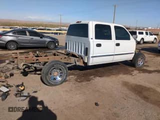 ✅ 2002 GMC Sierra 1500HD SLE • VIN: 1GTGC13U22F138083 • Lot: 51127695. Wystawiony na Copart z przebiegiem Nie podano. Bezpłatny archiwum sprzedaży aukcyjnych z USA i szczegółowy raport historii pojazdu na DreamBid. Zdjęcie 3.