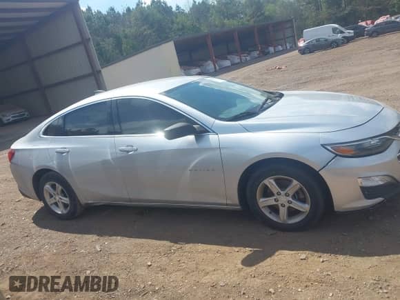 2019 Chevrolet Malibu LS с VIN 1G1ZC5ST5KF182421, выставлен на аукционе IAAI как лот 43295023 с пробегом 158 414 миль миль и . История ставок и продаж доступна на DreamBid. Изображение 12.