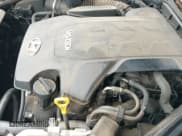 ✅ 2016 Hyundai Genesis 3.8L • VIN: KMHGN4JE3GU106717 • Lot: 40319357. Wystawiony na IAAI z przebiegiem 207 077 mil. Bezpłatny archiwum sprzedaży aukcyjnych z USA i szczegółowy raport historii pojazdu na DreamBid. Zdjęcie 12.