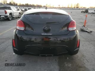✅ 2017 Hyundai Veloster • VIN: KMHTC6AD9HU320846 • Lot: 81773764. Wystawiony na Copart z przebiegiem 50 669 mil. Bezpłatny archiwum sprzedaży aukcyjnych z USA i szczegółowy raport historii pojazdu na DreamBid. Zdjęcie 6.