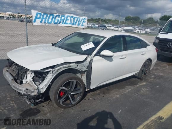 ✅ 2018 Honda Accord Sport • VIN: 1HGCV1F31JA238992 • Lot: 43546019. Listed on IAAI with 75,414 mi. Free auction sales archive from the USA and detailed vehicle history report at DreamBid. Image 18.