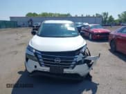 ✅ 2024 Nissan Rogue S • VIN: 5N1BT3AB2RC724393 • Lot: 42960479. Wystawiony na IAAI z przebiegiem 7 735 mil. Bezpłatny archiwum sprzedaży aukcyjnych z USA i szczegółowy raport historii pojazdu na DreamBid. Zdjęcie 12.