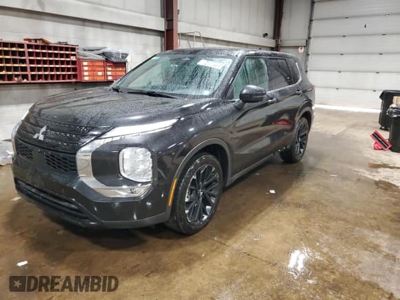 ✅ 2023 Mitsubishi Outlander SE • VIN: JA4J4UA86PZ040572 • Lot: 84808995. Wystawiony na Copart z przebiegiem 200 304 mil. Bezpłatny archiwum sprzedaży aukcyjnych z USA i szczegółowy raport historii pojazdu na DreamBid. Zdjęcie 1.