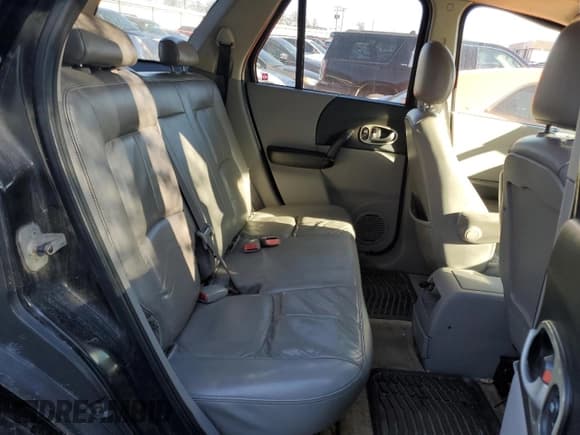 ✅ 2004 Saturn VUE V6 • VIN: 5GZCZ634X4S873221 • Lot: 88653125. Wystawiony na Copart z przebiegiem 275 063 mil. Bezpłatny archiwum sprzedaży aukcyjnych z USA i szczegółowy raport historii pojazdu na DreamBid. Zdjęcie 11.