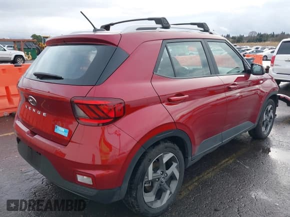 ✅ 2024 Hyundai Venue SEL • VIN: KMHRC8A3XRU303293 • Lot: 41188228. Listed on IAAI with 15,078 mi. Free auction sales archive from the USA and detailed vehicle history report at DreamBid. Image 4.