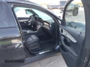 ✅ 2022 Mercedes-Benz GLC 300 • VIN: W1N0G8DB3NV363885 • Lot: 43619433. Listed on IAAI with 46,602 mi. Free auction sales archive from the USA and detailed vehicle history report at DreamBid. Image 5.