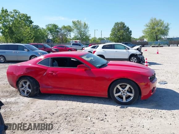 ✅ 2011 Chevrolet Camaro 2LS • VIN: 2G1FA1ED9B9153812 • Lot: 42383018. Wystawiony na IAAI z przebiegiem 114 197 mil. Bezpłatny archiwum sprzedaży aukcyjnych z USA i szczegółowy raport historii pojazdu na DreamBid. Zdjęcie 13.