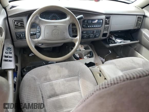 ✅ 2003 Dodge Durango Sport • VIN: 1D4HR38N13F619415 • Лот: 82314155. Опубликован ранее на Copart с пробегом 284 295 миль. Бесплатный доступ к архиву аукционных продаж из США и подробный отчёт об истории автомобиля на DreamBid. Изображение 8.