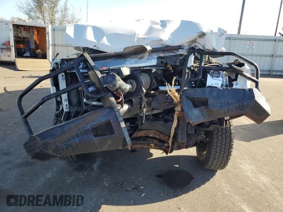 ✅ 2015 Chevrolet Silverado 2500HD LT • VIN: 1GC1KVEG1FF116153 • Лот: 92665855. Опубликован ранее на Copart с пробегом Не указан. Бесплатный доступ к архиву аукционных продаж из США и подробный отчёт об истории автомобиля на DreamBid. Изображение 5.