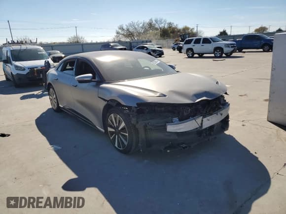 ✅ 2022 Lucid Air Grand Touring • VIN: 50EA1GBA9NA004285 • Lot: 82369014. Wystawiony na Copart z przebiegiem 27 451 mil. Bezpłatny archiwum sprzedaży aukcyjnych z USA i szczegółowy raport historii pojazdu na DreamBid. Zdjęcie 4.