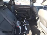 ✅ 2023 Hyundai Tucson Limited • VIN: KM8JECA12PU103045 • Lot: 37957114. Wystawiony na Copart z przebiegiem 6 007 mil. Bezpłatny archiwum sprzedaży aukcyjnych z USA i szczegółowy raport historii pojazdu na DreamBid. Zdjęcie 11.