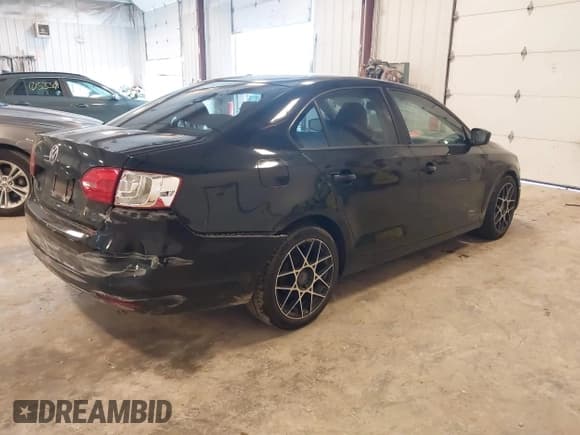 ✅ 2012 Volkswagen Jetta S • VIN: 3VW1K7AJ1CM353926 • Lot: 42604488. Listed on IAAI with 127,578 mi. Free auction sales archive from the USA and detailed vehicle history report at DreamBid. Image 4.