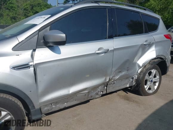 ✅ 2013 Ford Escape SE • VIN: 1FMCU0GX3DUC23910 • Lot: 42245926. Listed on IAAI with 159,076 mi. Free auction sales archive from the USA and detailed vehicle history report at DreamBid. Image 6.