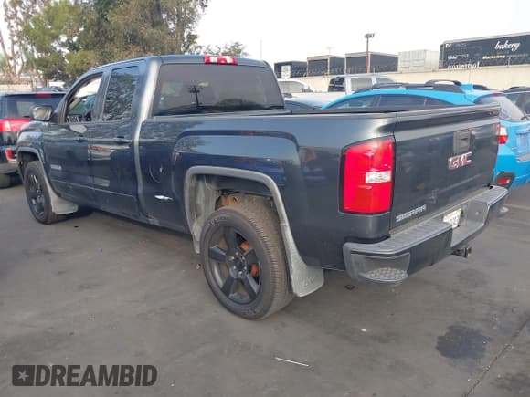 ✅ 2017 GMC Sierra 1500 • VIN: 1GTV2LEC1HZ201756 • Лот: 43523411. Опубликован ранее на IAAI с пробегом 107 047 миль. Бесплатный доступ к архиву аукционных продаж из США и подробный отчёт об истории автомобиля на DreamBid. Изображение 3.