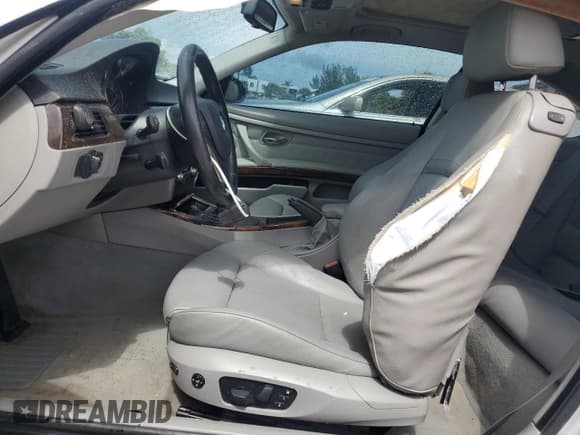 ✅ 2007 BMW 3 Series 328i • VIN: WBAWB33537P130740 • Lot: 62260305. Listed on Copart with 170,251 mi. Free auction sales archive from the USA and detailed vehicle history report at DreamBid. Image 7.