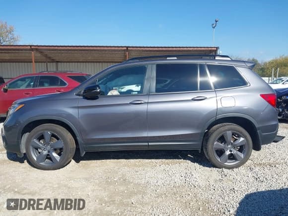 ✅ 2021 Honda Passport Touring • VIN: 5FNYF8H99MB013971 • Лот: 43600565. Опубликован ранее на IAAI с пробегом 39 917 миль. Бесплатный доступ к архиву аукционных продаж из США и подробный отчёт об истории автомобиля на DreamBid. Изображение 13.