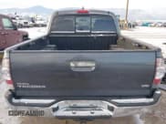 ✅ 2015 Toyota Tacoma • VIN: 3TMLU4EN8FM177785 • Lot: 41082160. Listed on IAAI with 156,761 mi. Free auction sales archive from the USA and detailed vehicle history report at DreamBid. Image 17.