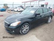✅ 2011 Infiniti M • VIN: JN1BY1AR0BM370318 • Lot: 42827235. Wystawiony na IAAI z przebiegiem 194 026 mil. Bezpłatny archiwum sprzedaży aukcyjnych z USA i szczegółowy raport historii pojazdu na DreamBid. Zdjęcie 17.