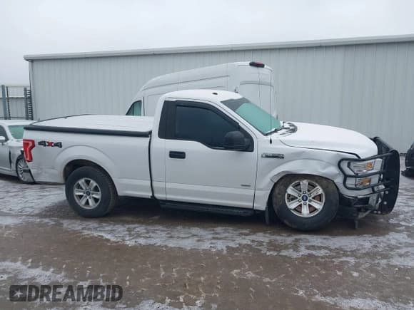 ✅ 2017 Ford F-150 XL • VIN: 1FTMF1EP9HKE13644 • Lot: 41538146. Listed on IAAI with 70,575 mi. Free auction sales archive from the USA and detailed vehicle history report at DreamBid. Image 13.