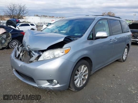 ✅ 2014 Toyota Sienna Limited • VIN: 5TDDK3DC0ES093771 • Лот: 43650332. Опубликован ранее на IAAI с пробегом 133 300 миль. Бесплатный доступ к архиву аукционных продаж из США и подробный отчёт об истории автомобиля на DreamBid. Изображение 17.