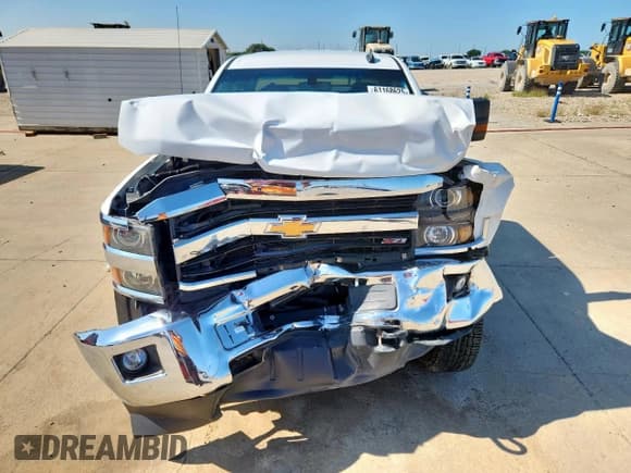 ✅ 2016 Chevrolet Silverado 2500HD LT • VIN: 1GC1KVEG9GF275116 • Лот: 61168625. Опубликован ранее на Copart с пробегом Не указан. Бесплатный доступ к архиву аукционных продаж из США и подробный отчёт об истории автомобиля на DreamBid. Изображение 5.