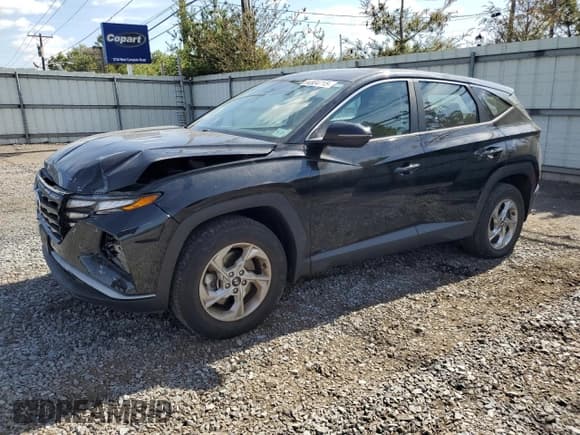✅ 2022 Hyundai Tucson SE • VIN: 5NMJACAE7NH056148 • Лот: 84804715. Опубликован ранее на Copart с пробегом 25 882 миль. Бесплатный доступ к архиву аукционных продаж из США и подробный отчёт об истории автомобиля на DreamBid. Изображение 1.