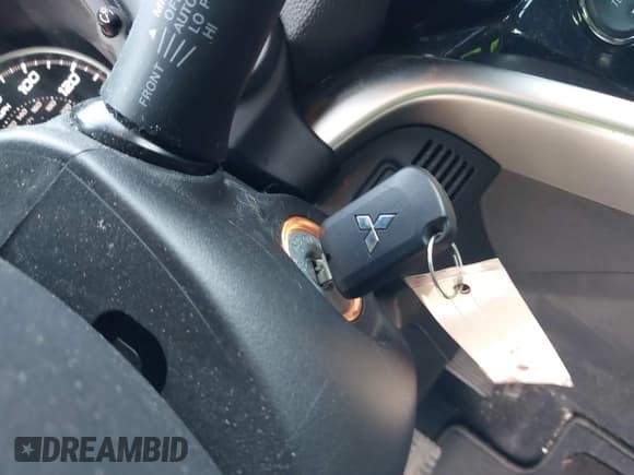 ✅ 2023 Mitsubishi Eclipse Cross LE • VIN: JA4ATVAA0PZ004646 • Lot: 41653975. Wystawiony na IAAI z przebiegiem 27 272 mil. Bezpłatny archiwum sprzedaży aukcyjnych z USA i szczegółowy raport historii pojazdu na DreamBid. Zdjęcie 11.