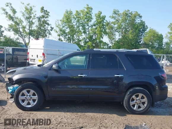 ✅ 2015 GMC Acadia SLE • VIN: 1GKKVPKD9FJ330522 • Lot: 42439586. Listed on IAAI with 114,463 mi. Free auction sales archive from the USA and detailed vehicle history report at DreamBid. Image 15.