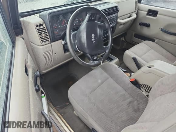 ✅ 2004 Jeep Wrangler Rubicon • VIN: 1J4FA69S14P800280 • Lot: 82372155. Wystawiony na Copart z przebiegiem 38 663 mil. Bezpłatny archiwum sprzedaży aukcyjnych z USA i szczegółowy raport historii pojazdu na DreamBid. Zdjęcie 8.