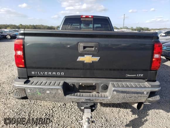2019 Chevrolet Silverado 3500HD LTZ с VIN 1GC4KXEY8KF262626, выставлен на аукционе Copart как лот 80450744 с пробегом 83 072 миль миль и Списание • Salvage title. История ставок и продаж доступна на DreamBid. Изображение 6.