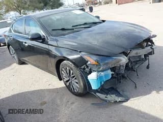 ✅ 2023 Nissan Altima SV • VIN: 1N4BL4DV5PN306966 • Lot: 43599801. Wystawiony na IAAI z przebiegiem 44 065 mil. Bezpłatny archiwum sprzedaży aukcyjnych z USA i szczegółowy raport historii pojazdu na DreamBid. Zdjęcie 1.