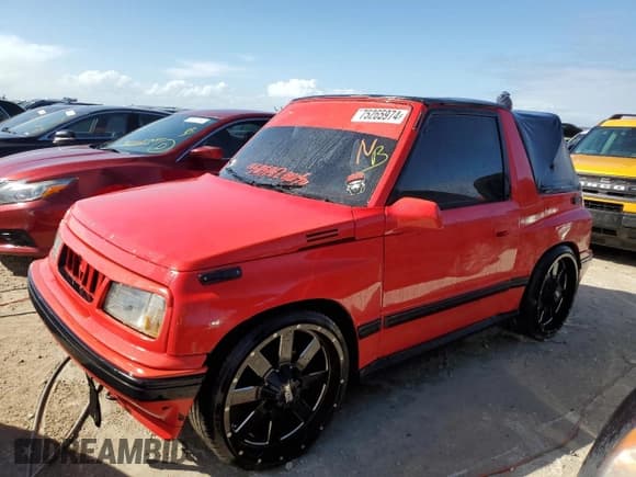 ✅ 1990 Geo Tracker • VIN: 2CNBJ18U7L6220617 • Lot: 75265974. Listed on Copart with 43,743 mi. Free auction sales archive from the USA and detailed vehicle history report at DreamBid. Image 1.