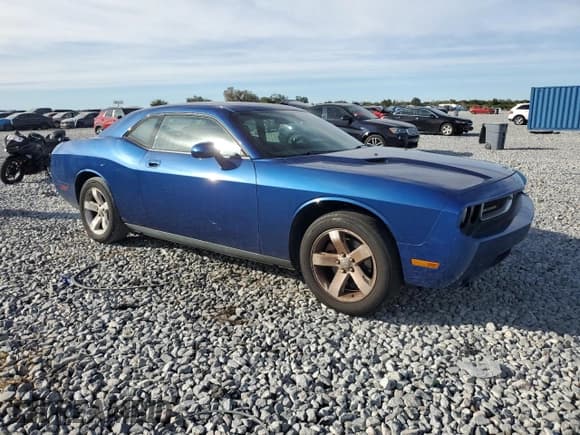 ✅ 2009 Dodge Challenger SE • VIN: 2B3LJ44V29H604991 • Лот: 92492015. Опубликован ранее на Copart с пробегом 116 187 миль. Бесплатный доступ к архиву аукционных продаж из США и подробный отчёт об истории автомобиля на DreamBid. Изображение 4.