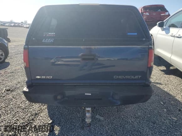 ✅ 2003 Chevrolet S-10 LS • VIN: 1GCDT13X43K141525 • Лот: 47942185. Опубликован ранее на Copart с пробегом 188 903 миль. Бесплатный доступ к архиву аукционных продаж из США и подробный отчёт об истории автомобиля на DreamBid. Изображение 6.