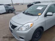 ✅ 2013 Nissan Versa S • VIN: 3N1CN7AP1DL877658 • Лот: 42441826. Опубликован ранее на IAAI с пробегом 140 542 миль. Бесплатный доступ к архиву аукционных продаж из США и подробный отчёт об истории автомобиля на DreamBid. Изображение 6.
