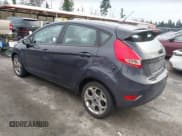 ✅ 2013 Ford Fiesta Titanium • VIN: 3FADP4FJ3DM208483 • Lot: 43900854. Wystawiony na IAAI z przebiegiem 178 774 mil. Bezpłatny archiwum sprzedaży aukcyjnych z USA i szczegółowy raport historii pojazdu na DreamBid. Zdjęcie 3.